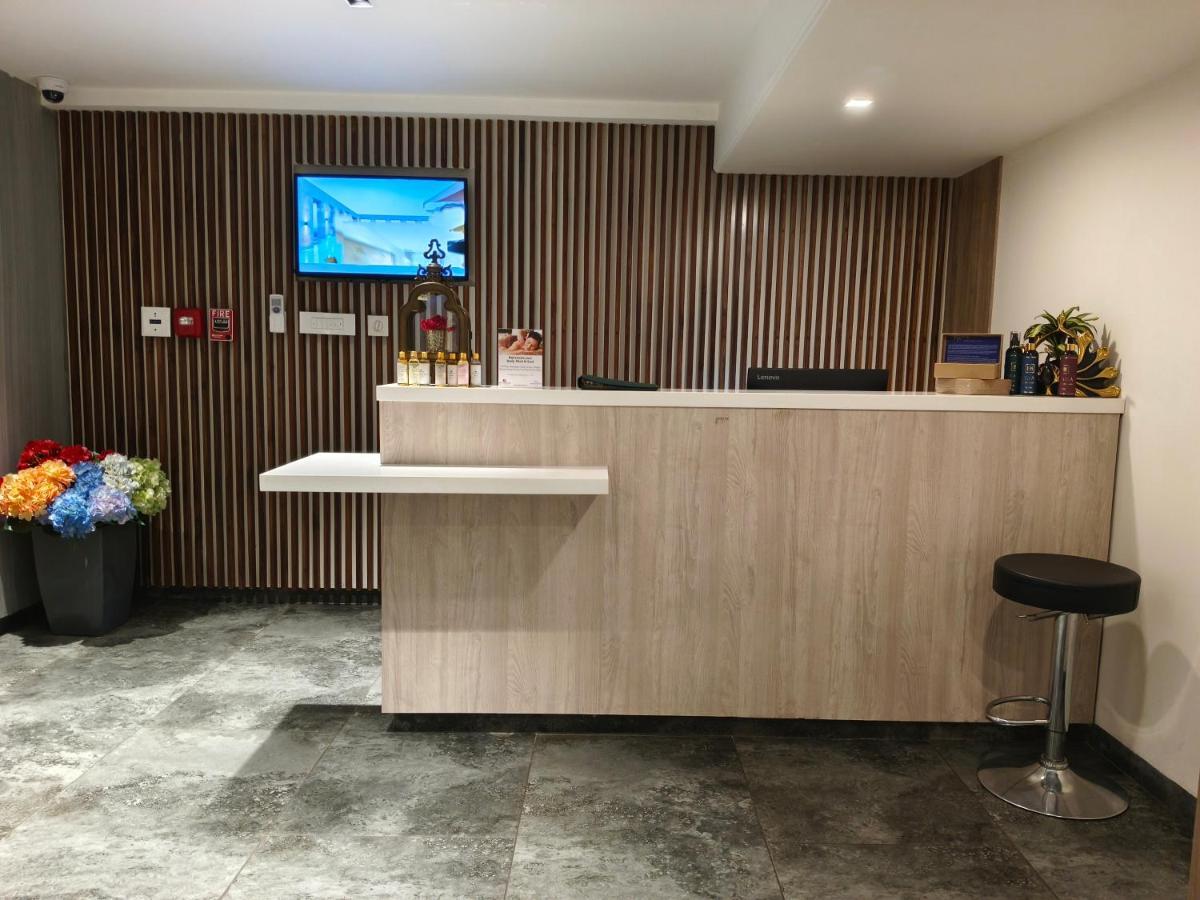 Bellevue Sarovar Premiere Dzsunagadh Kültér fotó